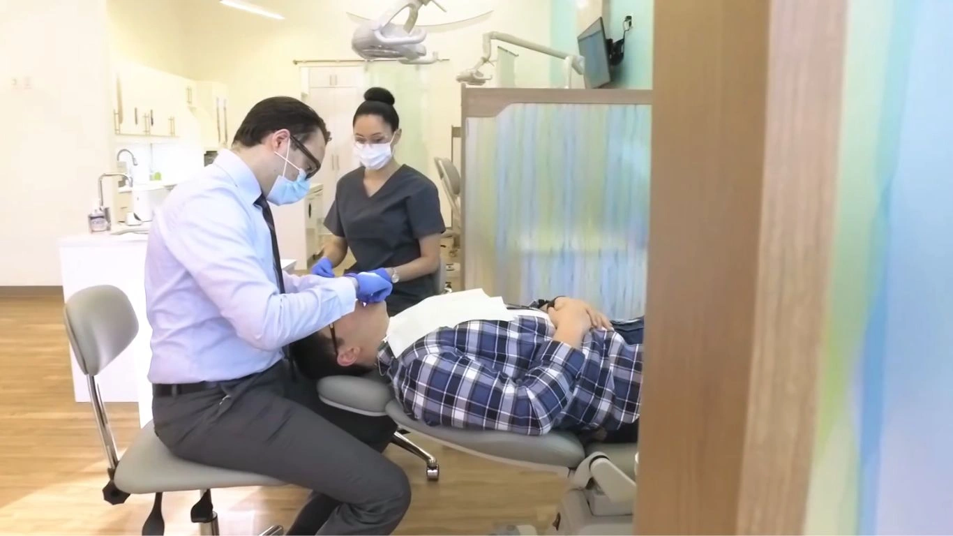 Dr Nima Mir- What is an Orthodontist